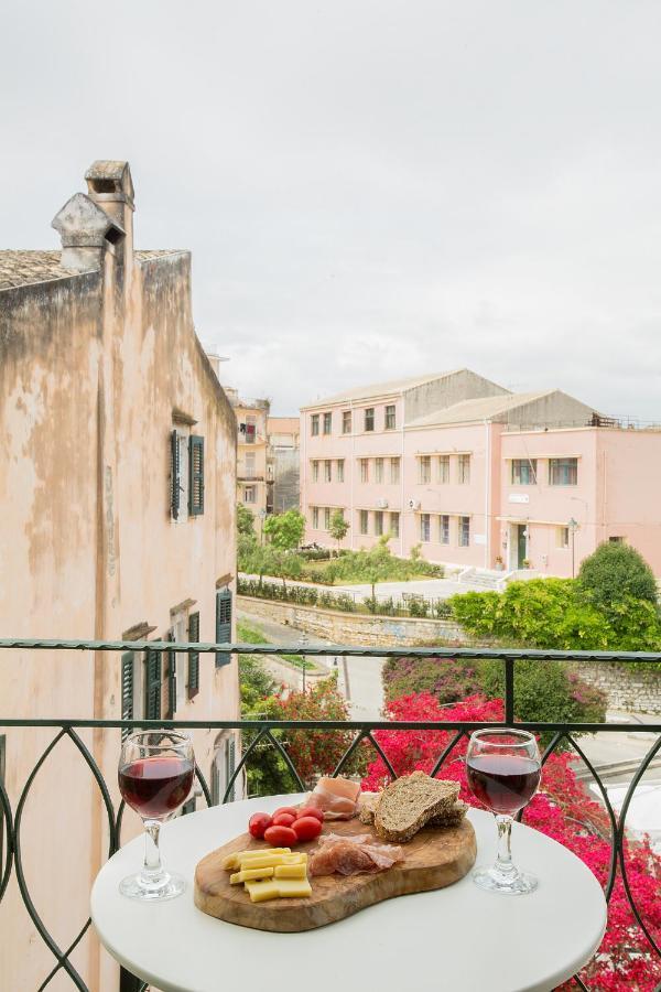 Deluxe Town Hall Square Flat In Historical Center 3 Daire *